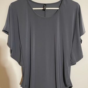 JM Fleurette gray top size S Like New!